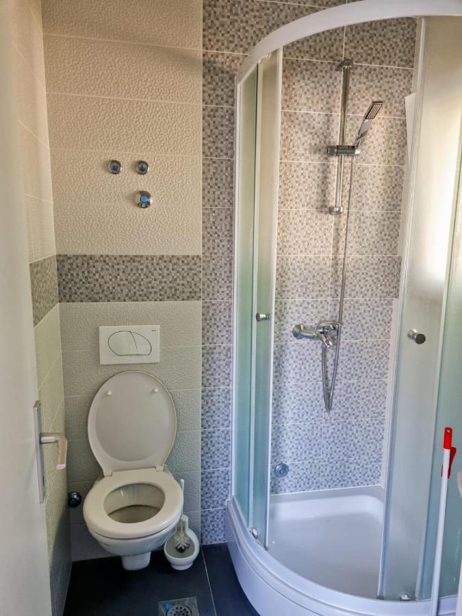 Apartmani Anitas Gradac  Exteriör bild