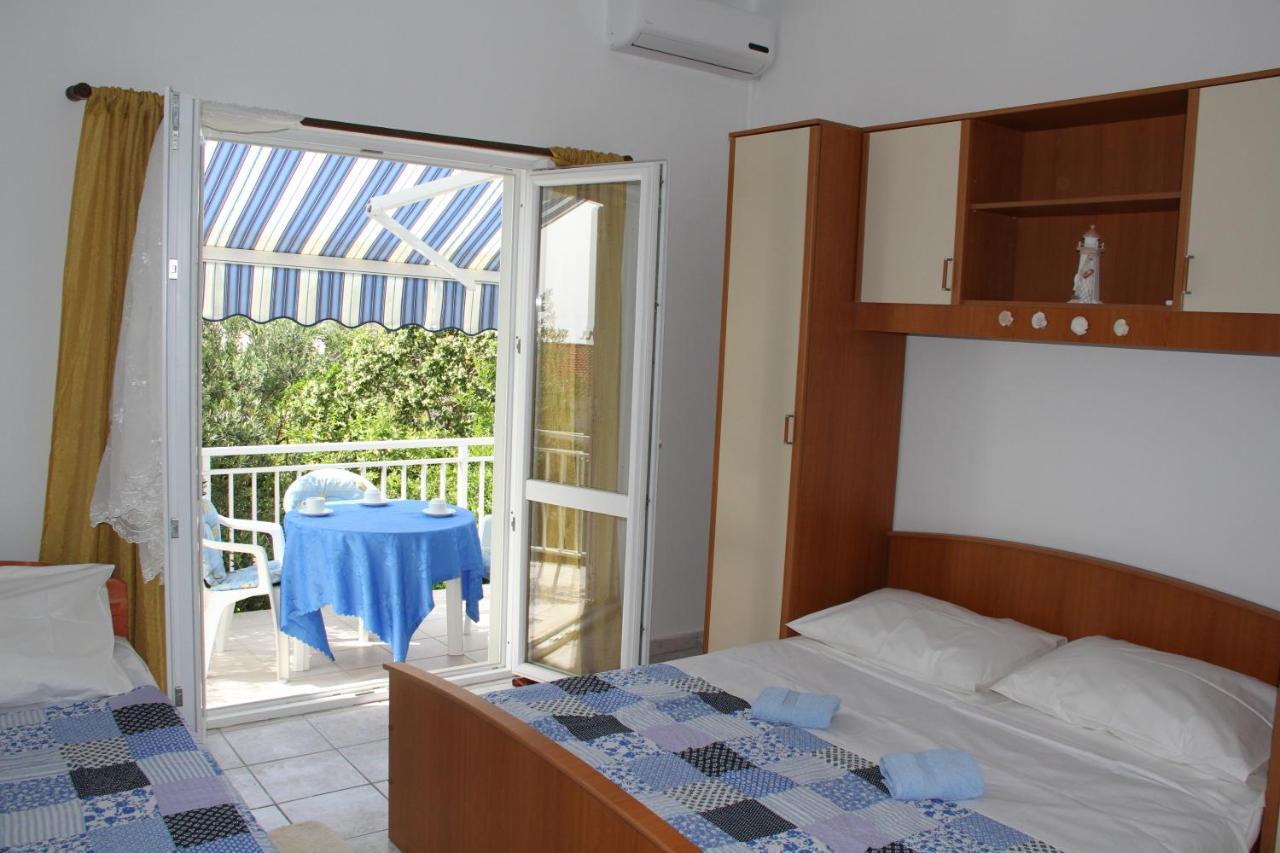 Apartmani Anitas Gradac  Exteriör bild