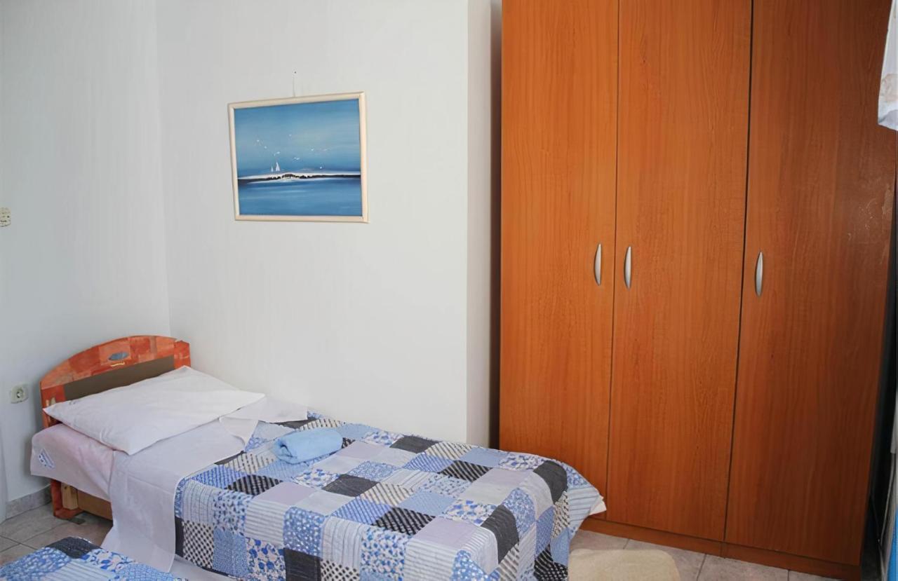 Apartmani Anitas Gradac  Exteriör bild