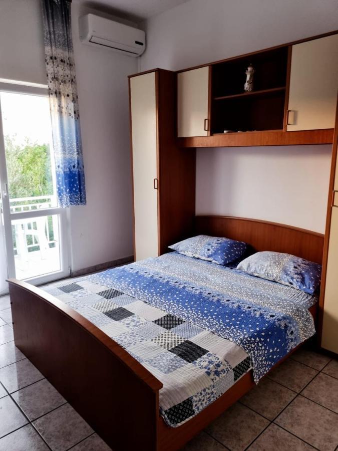 Apartmani Anitas Gradac  Exteriör bild