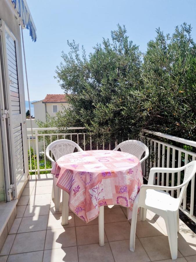 Apartmani Anitas Gradac  Exteriör bild
